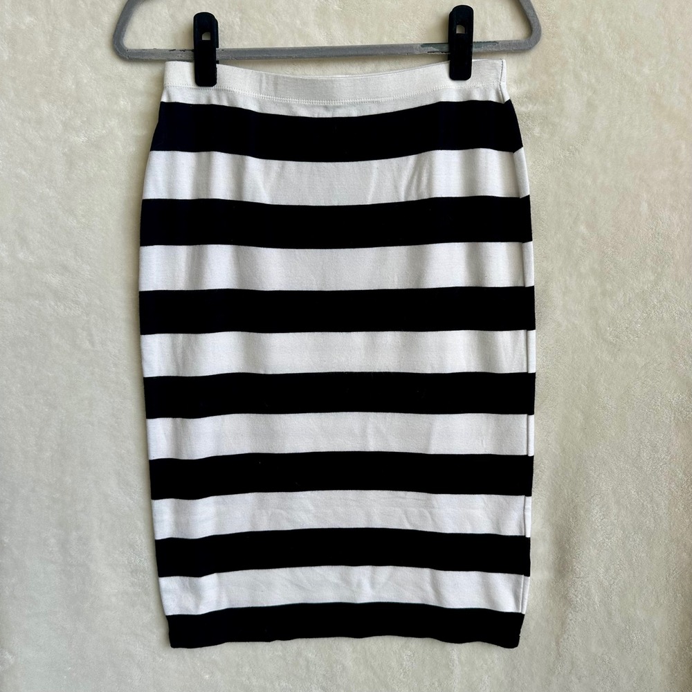 Max Studio Black White Striped Pencil Skirt Knit Bodycon Midi Elastic‎ Small